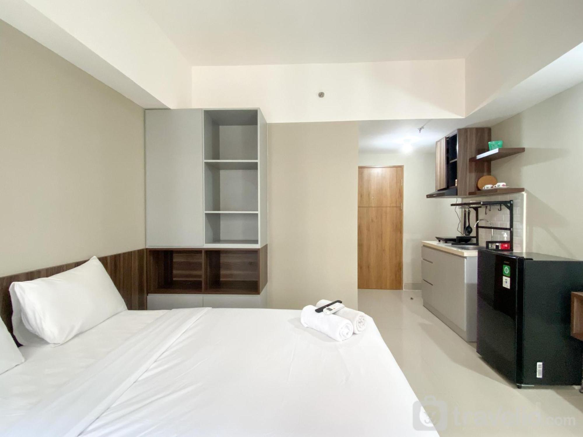 Modern Look At Gateway Park Lrt By Travelio * Bekasi